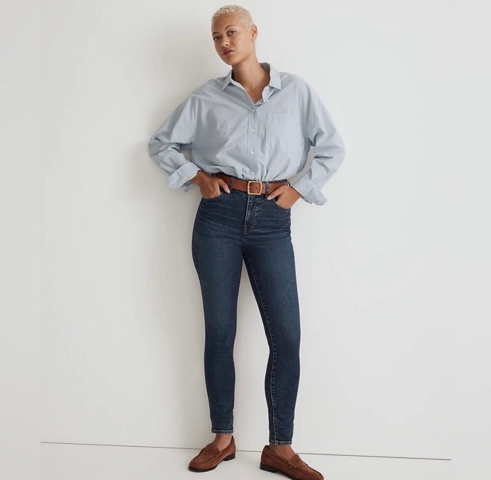 Madewell Curvy Roadtripper Jeans Size 26  Style MB685 Skinny Jeans Stretchy